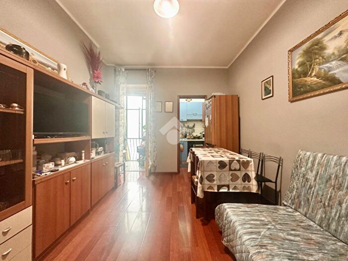 Appartamento bilocale in vendita in Via Breglio, Torino