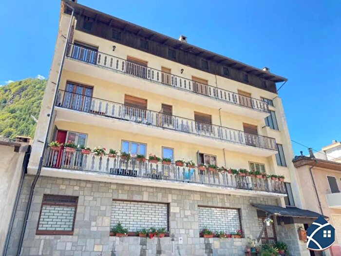 Appartamento bilocale in vendita in Roure Via Nazionale, Roure