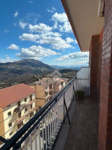 Appartamento trilocale in vendita in Viale Ungheria, Bellegra