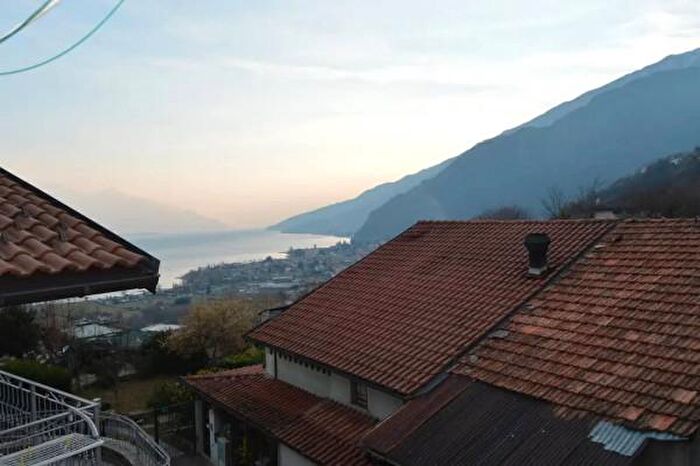 Casa con 6 locali in vendita in Via Taiana, Padova