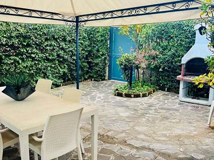 Appartamento con 5 locali in affitto in via giacinto diano, Anfiteatro, Pozzuoli