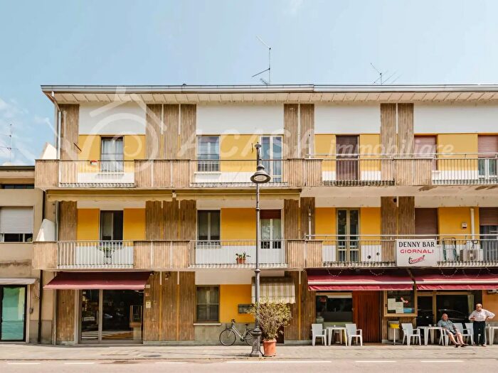 Appartamento quadrilocale in vendita in Via Verdi, Sissa Trecasali