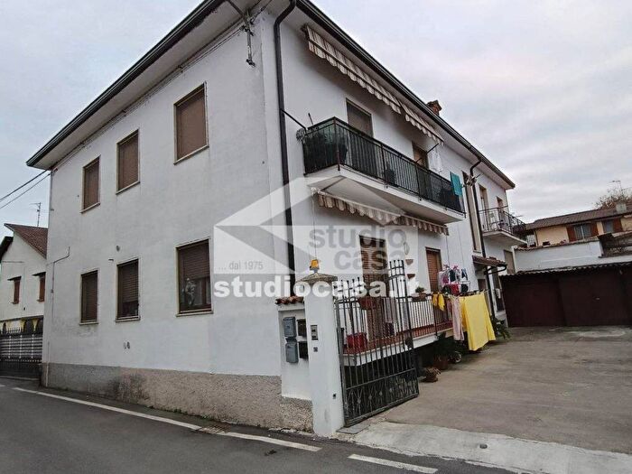 Appartamento trilocale in affitto in Centro, Sergnano