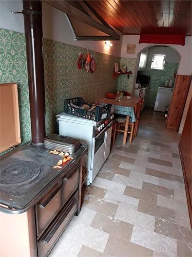 Casa con 10 locali in vendita in Moriago della Battaglia Mosnigo Via Zalamena, Montebelluna