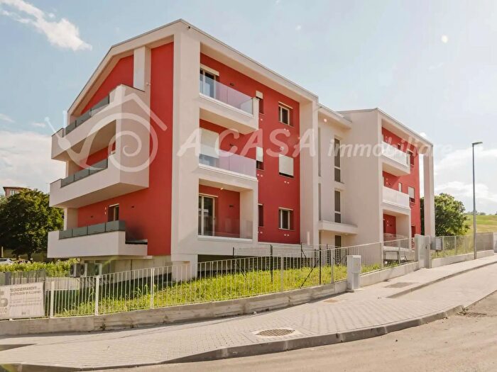 Appartamento quadrilocale in vendita in Langhirano