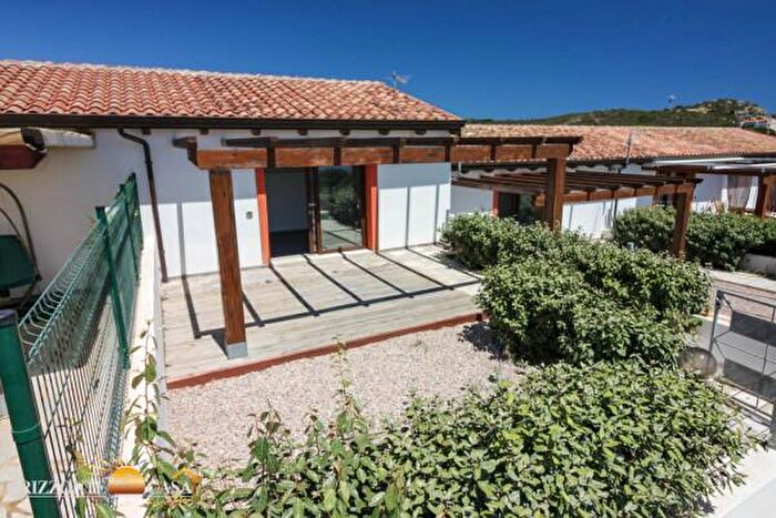 Casa bilocale in vendita in Via Trinità, La Maddalena