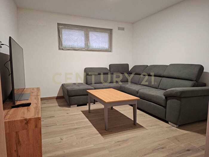 Casa con 6 locali in affitto in Via Giovanni Battista Tiepolo, Portello Ospedali, Padova