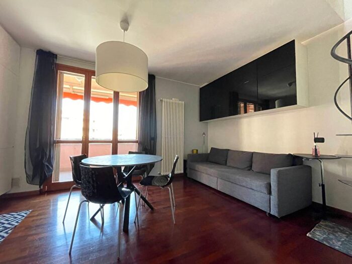 Appartamento bilocale in affitto in Via Palanzone, Niguarda, Milano