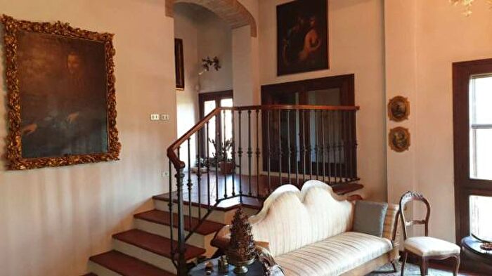 Casa con 6 locali in vendita in Albinea