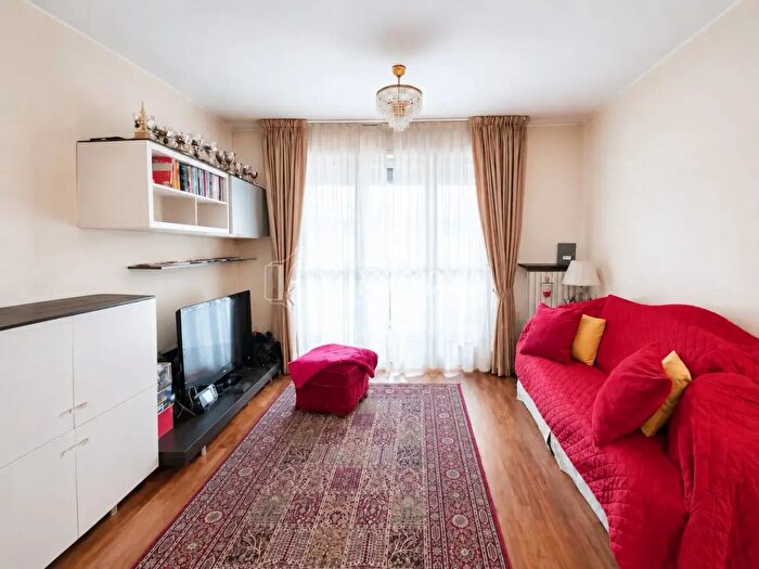 Appartamento trilocale in vendita in Via Francesco Gonin, Milano