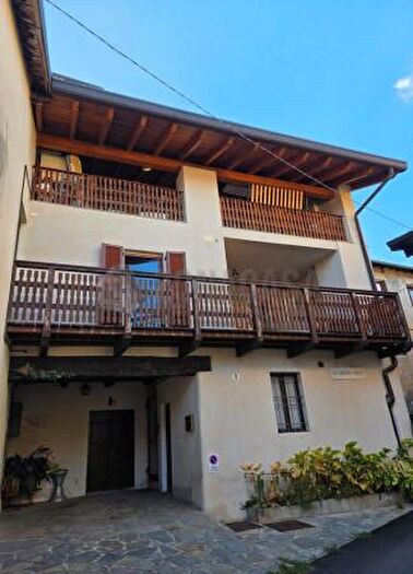 Casa con 5 locali in vendita in Via Giuseppe Pasetti, Varese