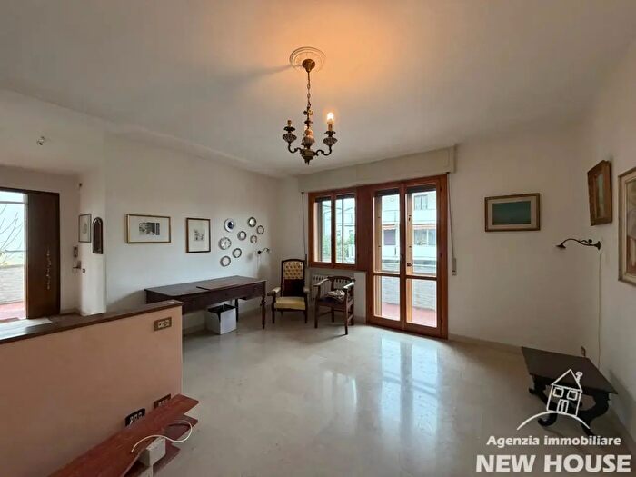 Appartamento con 5 locali in vendita in Pisa