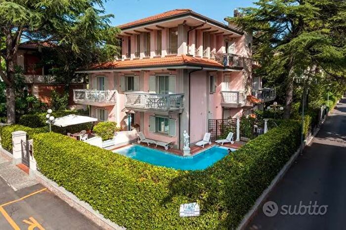 Appartamento trilocale in affitto in Viale Catalani Riccione Rn Italia, Alba Mare, Riccione