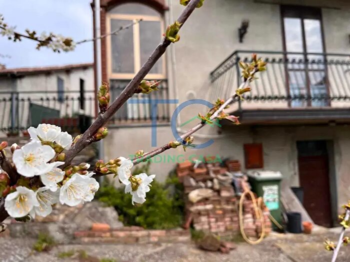 Appartamento con 10 locali in vendita in Località Genepreto, Alta Val Tidone