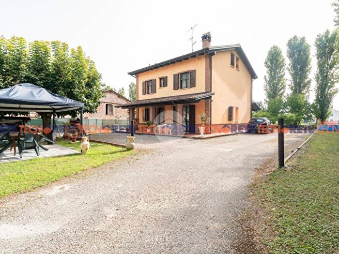Casa quadrilocale in vendita in Porzione di bifamiliare Via Modenese, Graziosa, San Cesario sul Panaro
