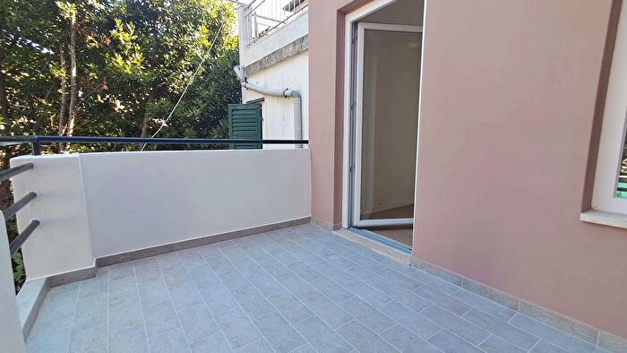 Appartamento bilocale in vendita in Ancona