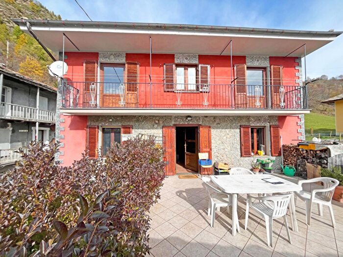 Casa con 6 locali in vendita in Borgata Fontane, Salza Di Pinerolo