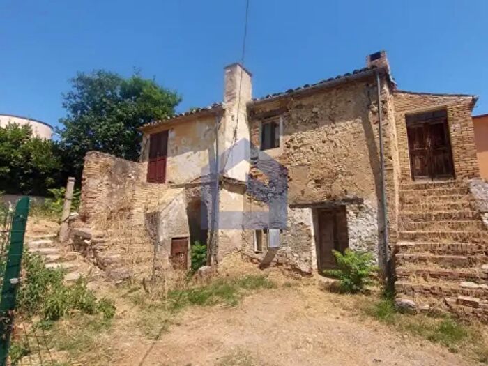 Casa in vendita in Via Schiavoni, Mozzagrogna