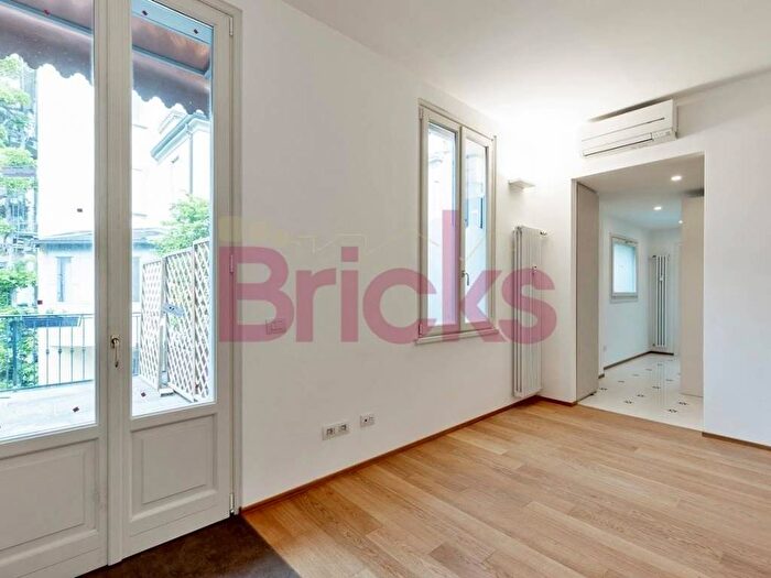 Appartamento bilocale in affitto in VIA GIOVANNI BOCCACCIO, Vincenzo Monti, Milano