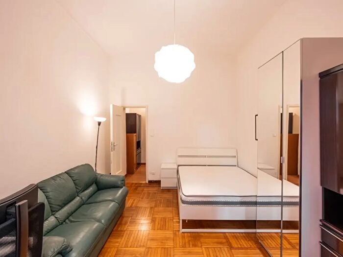 Appartamento bilocale in affitto in Via Privata Crescenzio, Milano