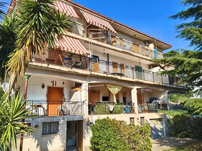 Appartamento quadrilocale in vendita in Via Calabria, Guardia Piemontese