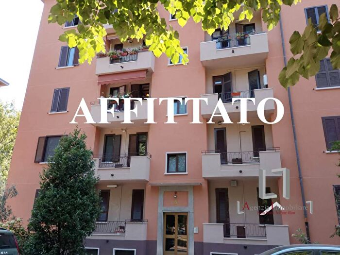 Appartamento trilocale in affitto in Via Mecenate, Quartiere Forlanini, Milano