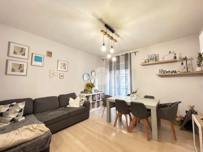 Appartamento bilocale in vendita in Via Oderisi da Gubbio, Roma