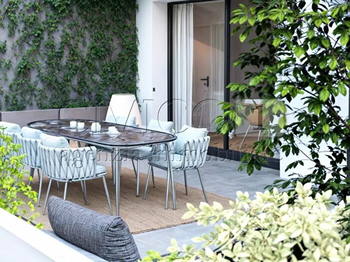 Appartamento con 5 locali in vendita in Via San Giovanni di Verdara, Padova