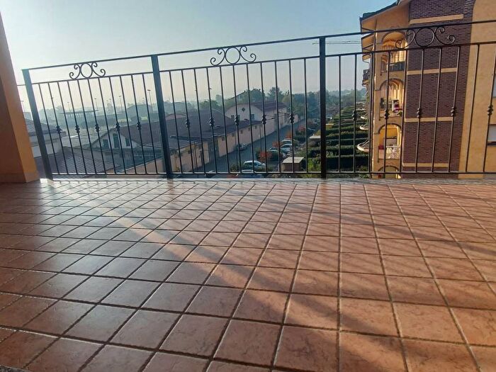 Appartamento bilocale in affitto in Via Volpiano, Centro, Leinì