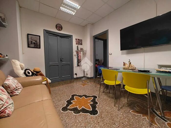 Appartamento con 5 locali in vendita in Corso Corso Sardegna, Genova