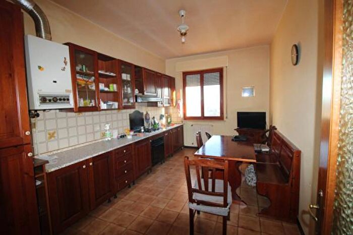 Appartamento quadrilocale in vendita in Via Tabano, Jesi