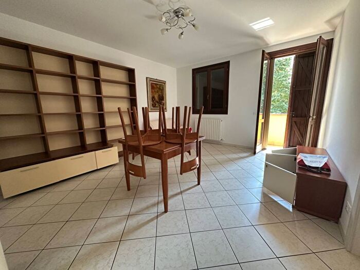 Appartamento quadrilocale in affitto in Via Padre Balducci, Centro, Crevalcore