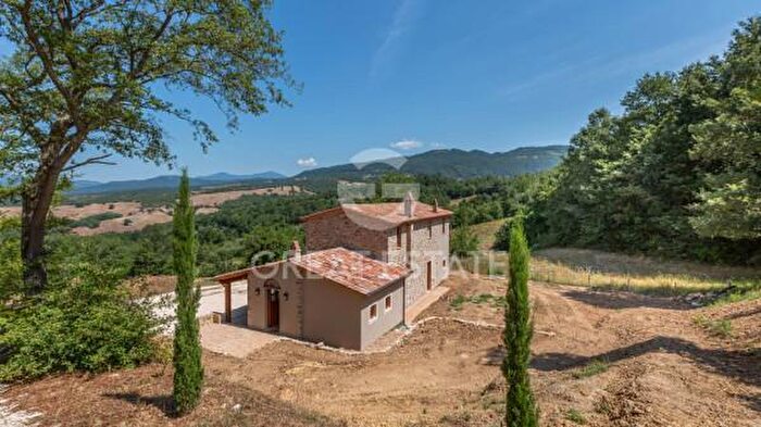 Casa con 6 locali in vendita in Case Sparse Casa Foderi, Sorano