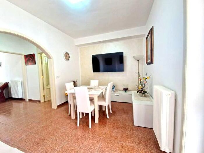 Appartamento con 6 locali in vendita in Via Roberto Ardigò, Tricase