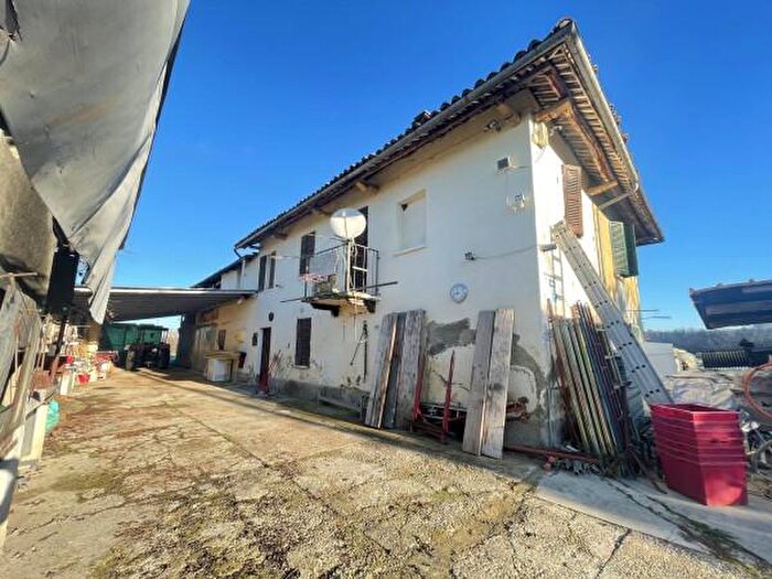 Casa con 5 locali in vendita in Strada Alessandria, Nizza Monferrato