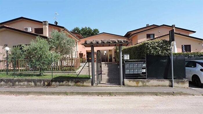 Appartamento con 5 locali in vendita in Strada delle Tavernacce Tavernacce Perugia Pg Italia, Perugia