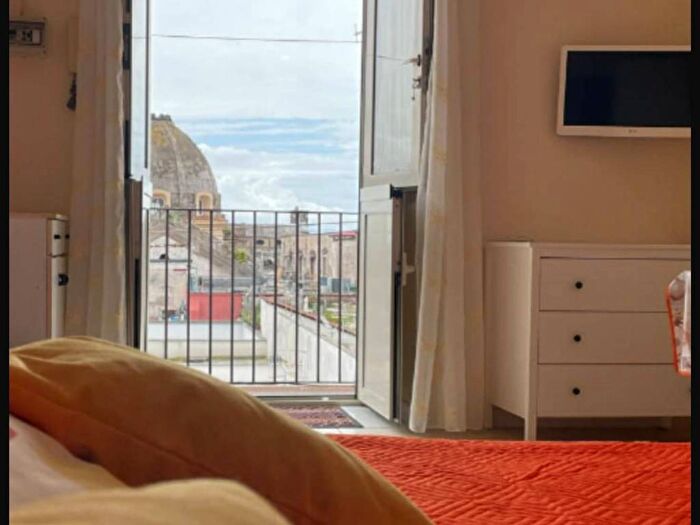 Appartamento monolocale in affitto in Via dei Tribunali, Centro Storico, Napoli