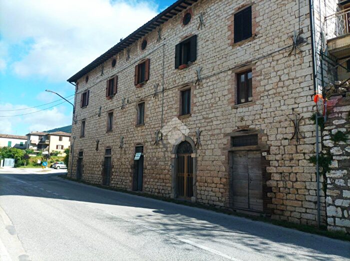 Appartamento bilocale in vendita in Via Tifernate, Gubbio