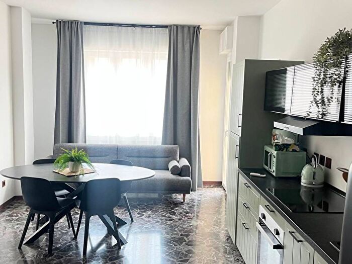 Appartamento trilocale in affitto in Via Ruggero Leoncavallo, Parco Trotter, Milano