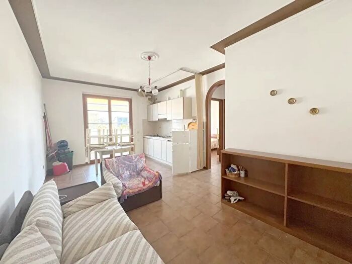 Appartamento trilocale in vendita in Viareggio