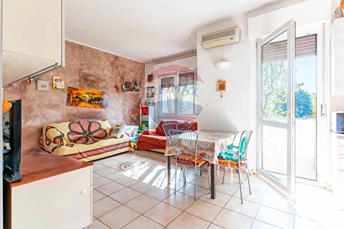 Appartamento bilocale in vendita in Via Buonarroti, Paullo