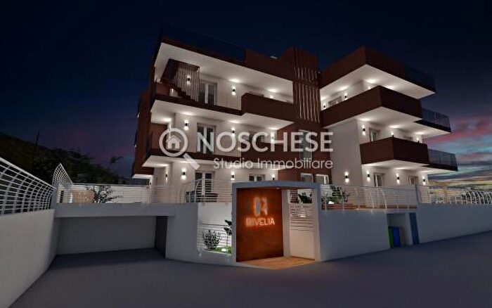 Appartamento quadrilocale in vendita in Via Monticelli, Salerno