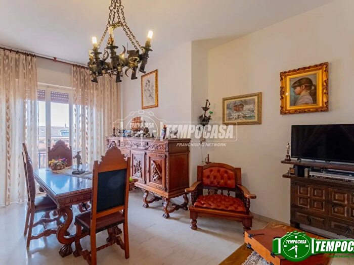 Appartamento trilocale in vendita in Via Cristoforo Colombo, Magenta