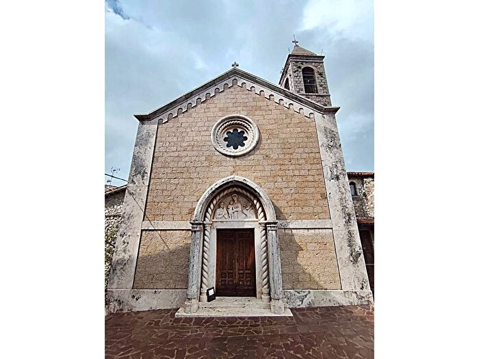 Casa trilocale in affitto in Via di Mezzo, Melezzole, Montecchio