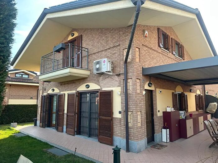 Casa con 6 locali in vendita in Via Perosi, Rivalta Di Torino