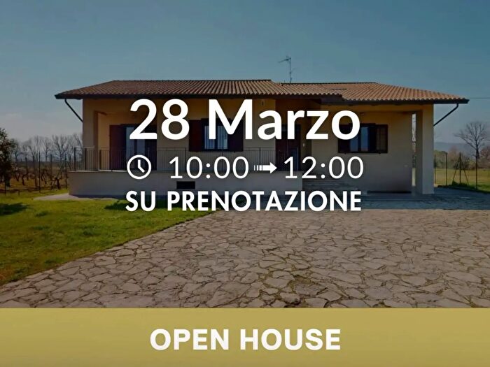 Casa quadrilocale in vendita in Via SantAngelo, Cannara