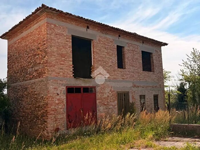 Casa quadrilocale in vendita in Via Gaetano Schiratti, Pieve Di Soligo