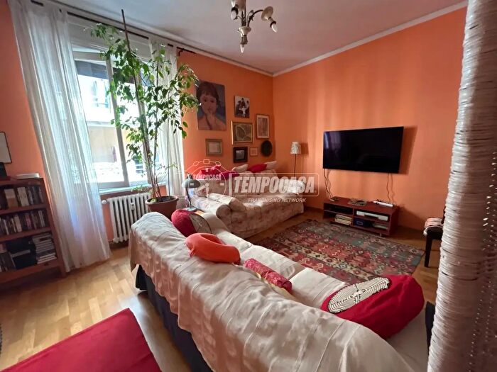 Appartamento con 5 locali in vendita in Via Montebruno, Asti