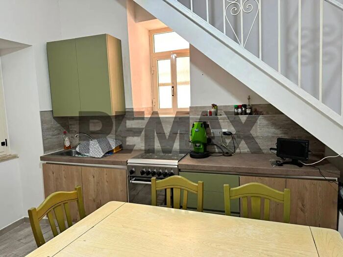 Casa trilocale in vendita in Vico Prete, Lamezia Terme