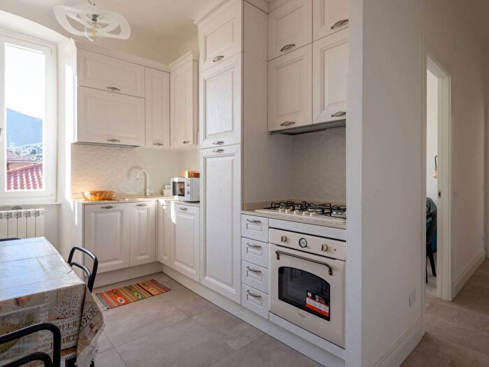 Appartamento bilocale in affitto in Via Nello Olivieri, Rebocco La Chiappa, La Spezia